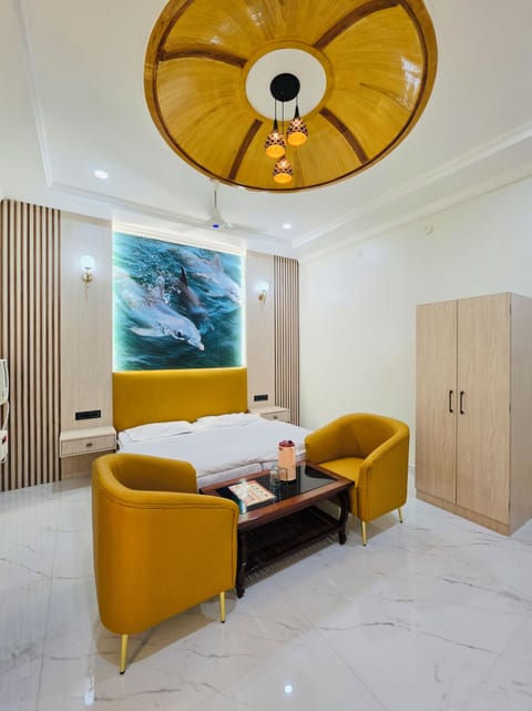 Super Deluxe Double Bed Room | WiFi (free)