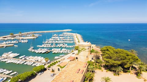 Basic Apartment, Balcony, Sea View | Marina