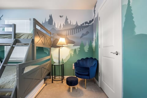 Family House, Patio, Courtyard View | Laptop workspace, iron/ironing board, WiFi (free), bed sheets