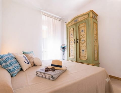 Apartment | Iron/ironing board