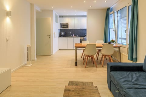Deluxe Apartment | Interior