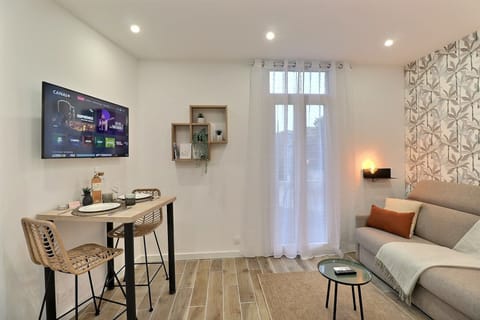 Classic Studio | Living area