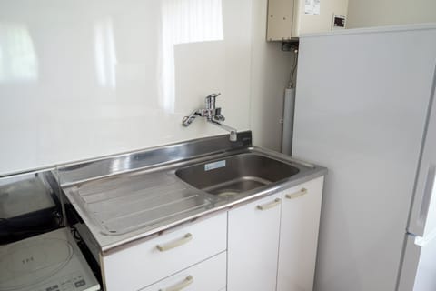 Basic House, 2 Bedrooms, City View | Private kitchen