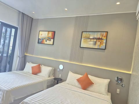 Double or Twin Room, Balcony | Laptop workspace