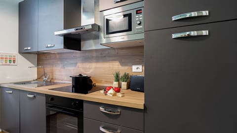 Apartment (1 Bedroom) | Interior