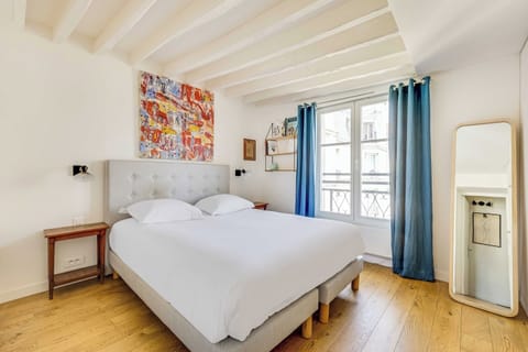 Apartment | 1 bedroom, laptop workspace, iron/ironing board, bed sheets