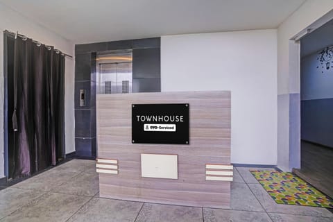 House | Reception