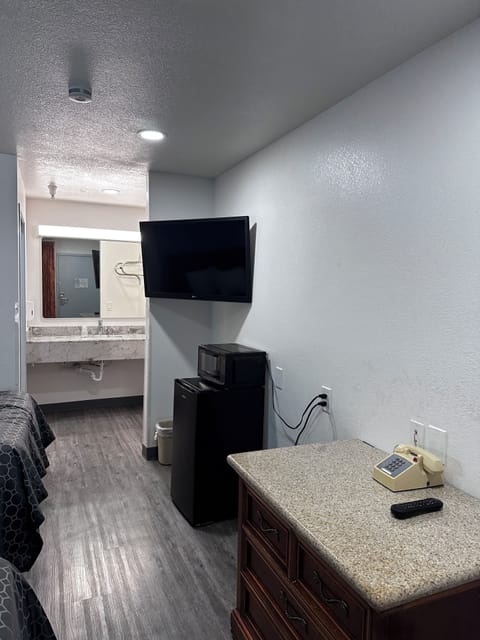 Room, 2 Double Beds, Non Smoking | Free WiFi, bed sheets, wheelchair access