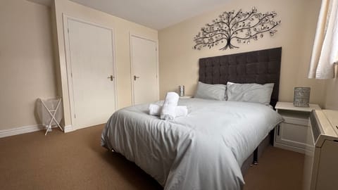 1 bedroom, WiFi (free), bed sheets