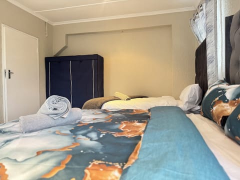 Room, 1 Bedroom, Smoking | 1 bedroom