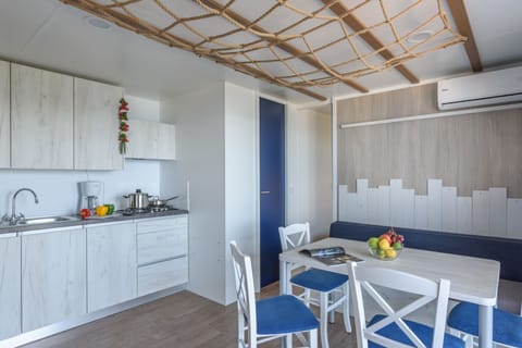 Family Mobile Home, 3 Bedrooms, Terrace (Superior) | Living area | Flat-screen TV, table tennis