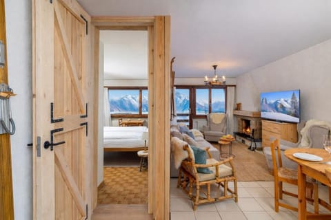 Apartment (2 Bedrooms) | Front of property