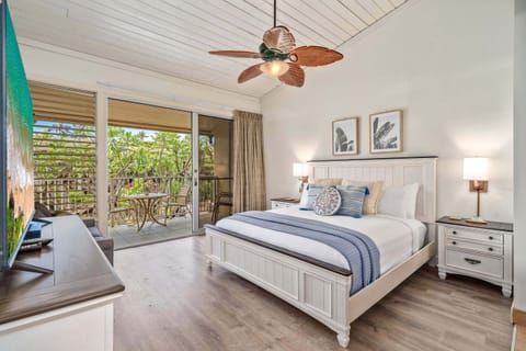 Studio, 1 King Bed with Sofa bed, Garden View (Napili Shores D-232) | 1 bedroom, individually decorated, individually furnished