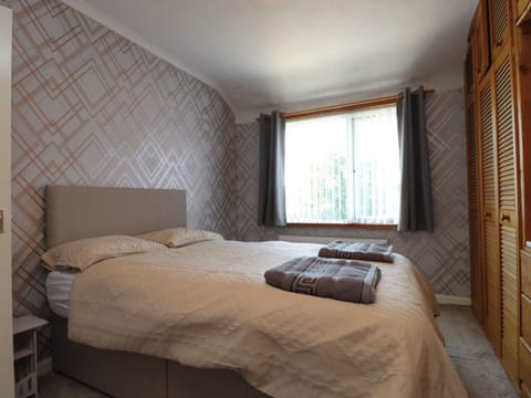 3 bedrooms, WiFi (free), individually decorated, individually furnished