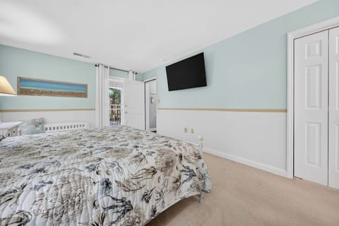Condo, 2 Bedrooms | 2 bedrooms, WiFi (free)