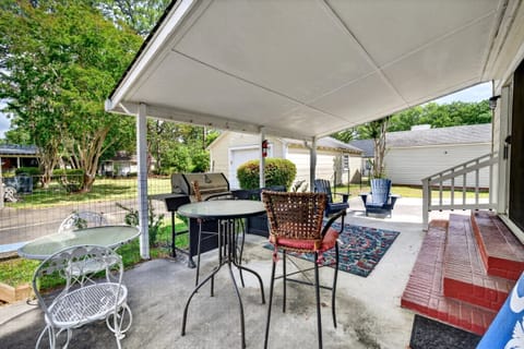 House, 3 Bedrooms | Outdoor dining