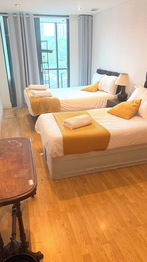 3 bedrooms, WiFi (free)