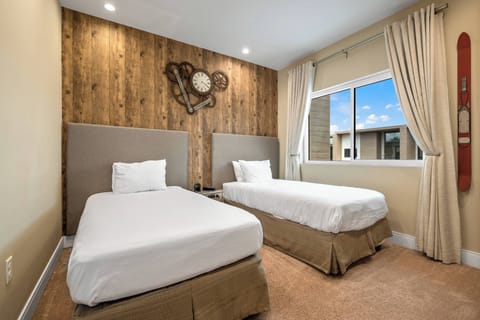 3 bedrooms, iron/ironing board, bed sheets