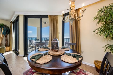 Condo, 1 Bedroom | Dining