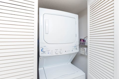 Condo, 1 Bedroom | Interior