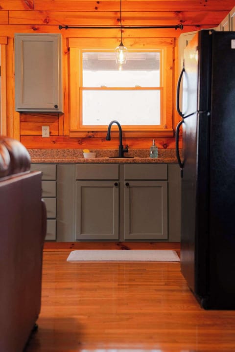 Cabin, 1 King Bed with Sofa bed, Hot Tub (Shepherd's Grove) | Interior