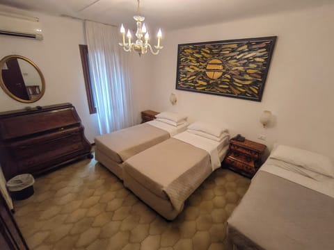 Standard Triple Room | WiFi (free)