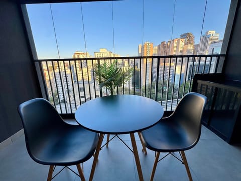 Apartment | Dining