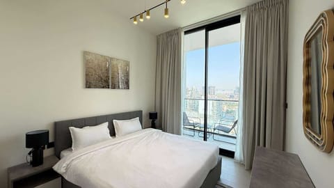 Standard Apartment, 1 Bedroom | WiFi (free), bed sheets