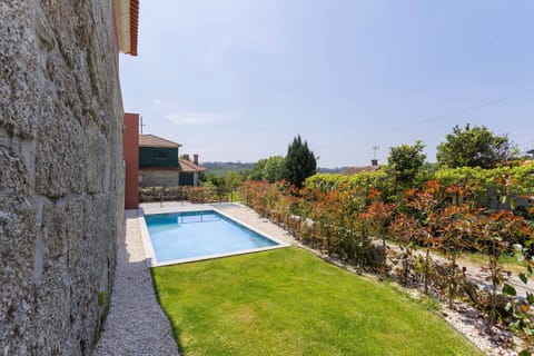 House | 3 bedrooms, high-speed internet
