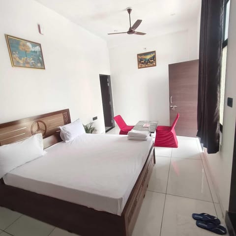 Superior Double Room, Balcony, Resort View | Laptop workspace, WiFi (free)
