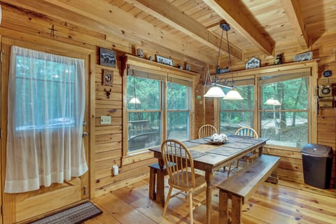 House (4 Bedrooms) | Interior
