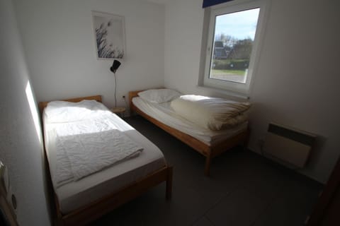 House | 2 bedrooms, individually furnished