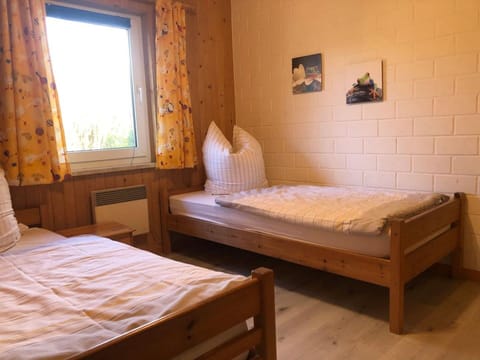 House | 2 bedrooms, individually furnished