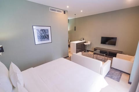 Deluxe Double Room, City View | In-room safe, iron/ironing board (on request), WiFi (free)
