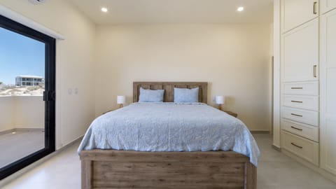 House, Multiple Beds, Balcony (Casa Rubi) | 5 bedrooms, individually decorated, individually furnished, bed sheets