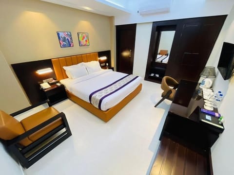 Deluxe Double Room, Balcony, Mountain View | In-room safe, WiFi (free)