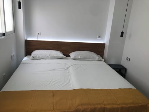 Apartment, Mountain View | Iron/ironing board, WiFi (free)