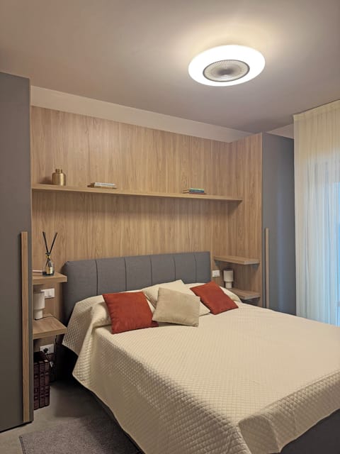 Apartment, 2 Bedrooms, Patio | Iron/ironing board, WiFi (free)