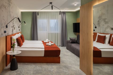 Executive Suite, Lake View | In-room safe, desk, laptop workspace, WiFi (free)