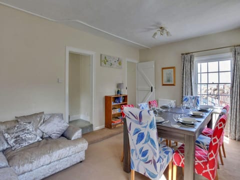 House | Dining