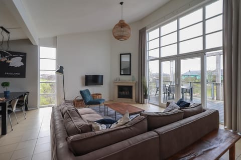 House | Living room