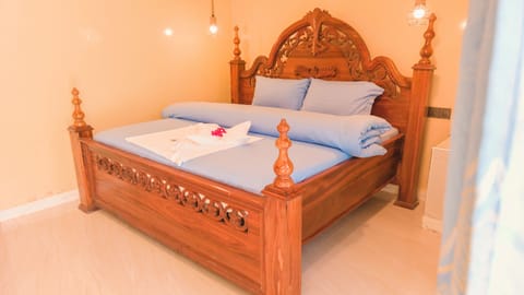 Double or Twin Room, Balcony, Garden View | WiFi (free)