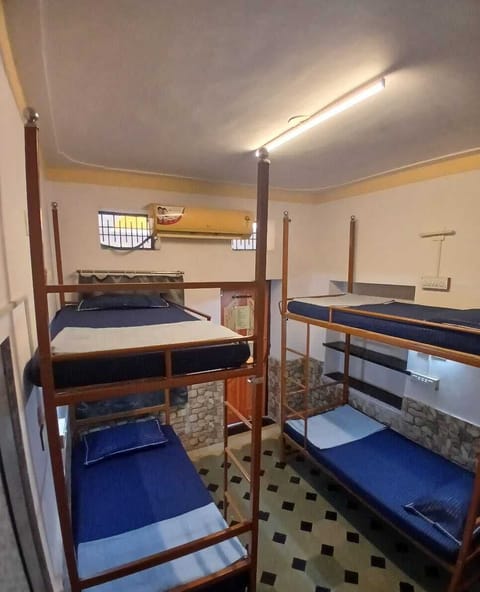  Drom Room | WiFi (free), bed sheets