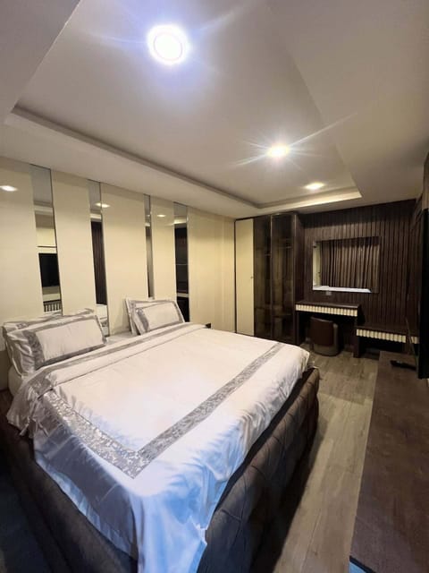 Family Room, Balcony, City View | Desk, laptop workspace, blackout drapes, soundproofing