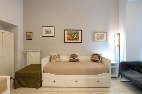 Apartment (1 Bedroom) | 1 bedroom, laptop workspace, bed sheets