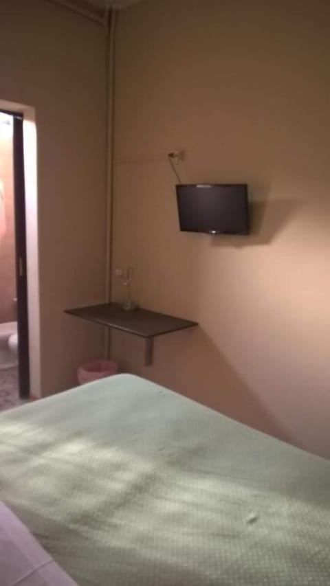 Basic Double Room, Non Smoking | Desk, WiFi (free), bed sheets