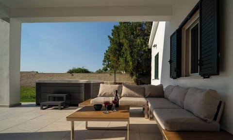 Deluxe Villa, Garden View | Terrace/patio