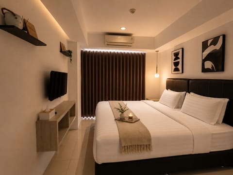 Superior Single Room | Iron/ironing board (on request), WiFi (free)