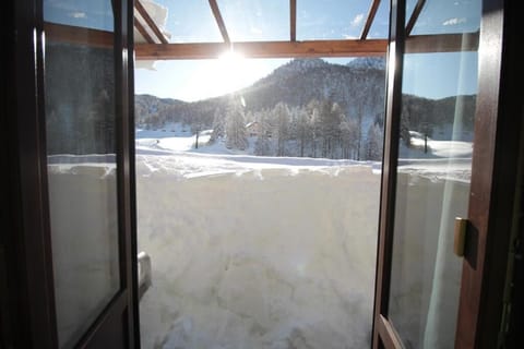 Standard Double Room, Mountain View | Interior