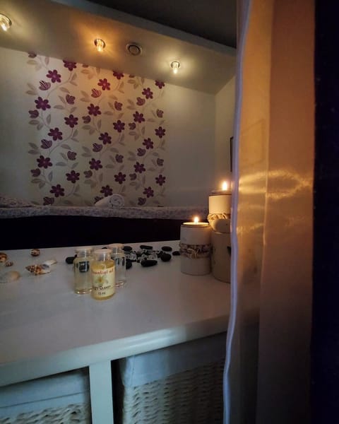 Sauna, steam room, Turkish bath, sports massages